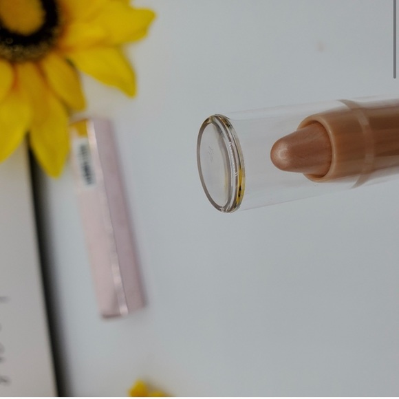 NIB Girlactik Glow on the Go Highlighter in Jetsetter - Picture 5 of 6